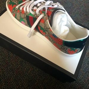 Women Gucci Shoes